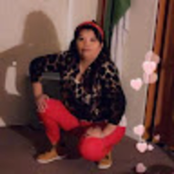 Meet your Posher, Leonor - Picture 1 of 1